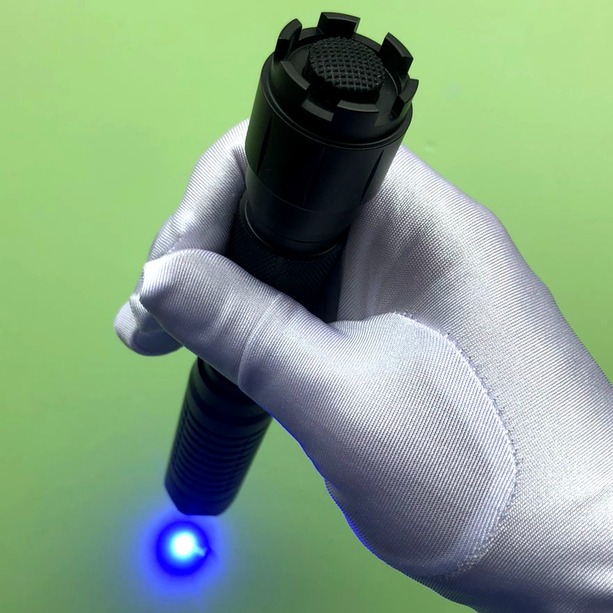 blue laser pointer light a match burn stuffs